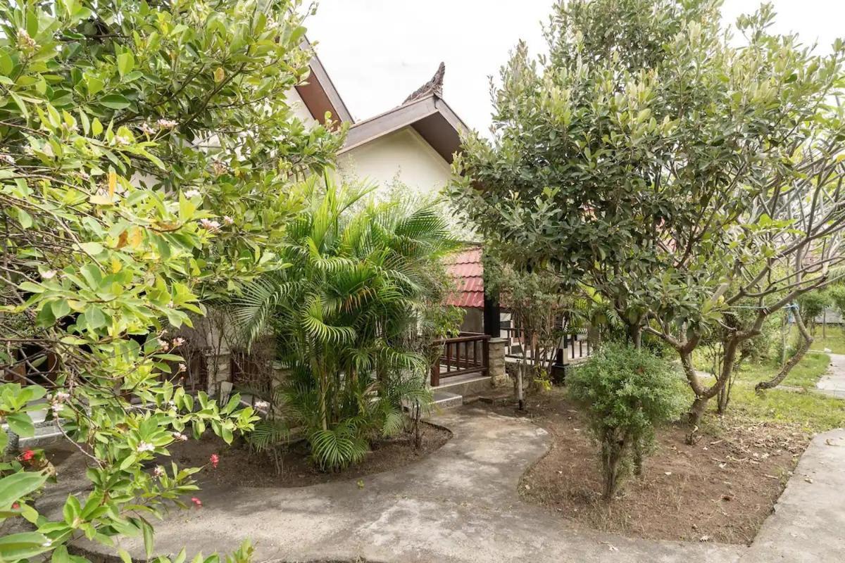 Appartement Run Gilis à Gili Meno Extérieur photo