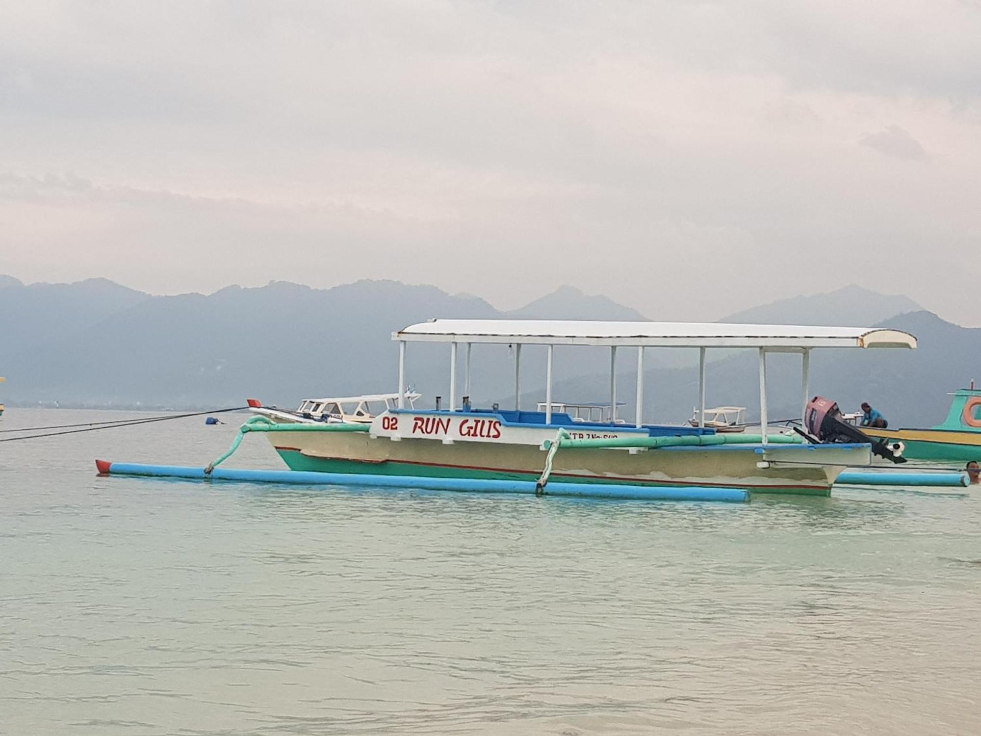 Appartement Run Gilis à Gili Meno Extérieur photo
